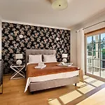 Demi - Vip By Interhome *